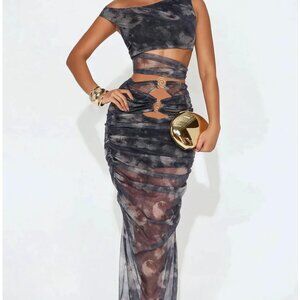 WORN ONCE-	 Midnight Dusk Skirt Set - Grey/combo- Size M